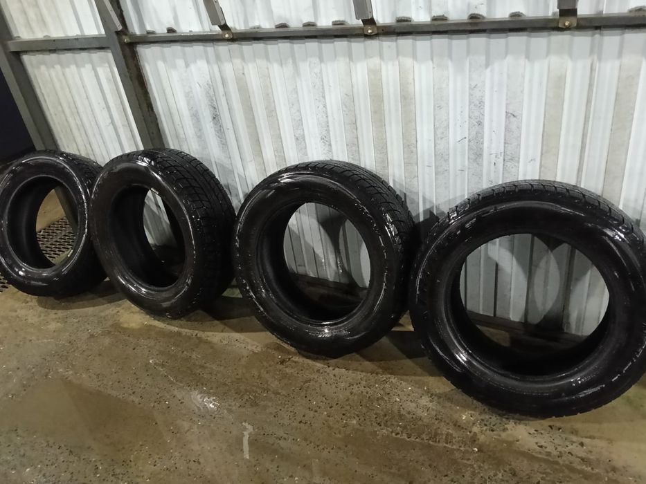 Продам шины R16 215/60