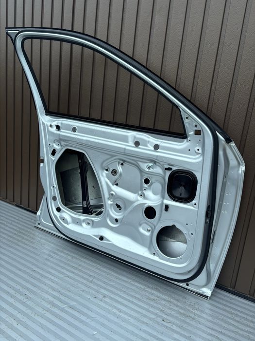 Usa st fata Skoda Superb 3 cod de culoare LA7W 2015-2020