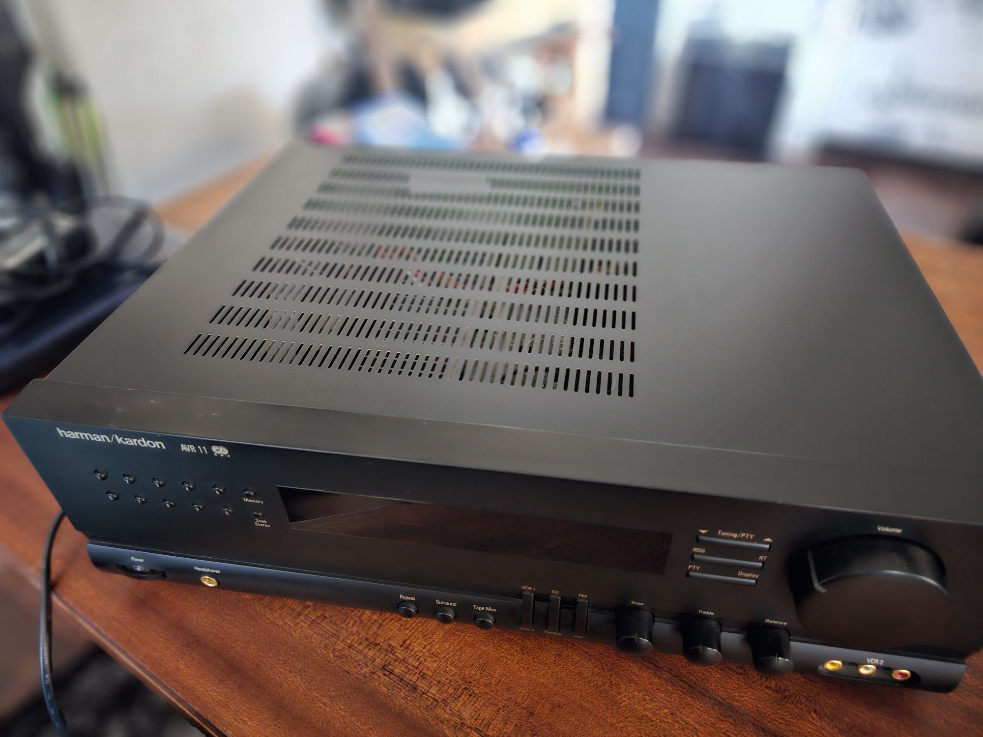Стеро Ресивър harman kardon AVR 11
