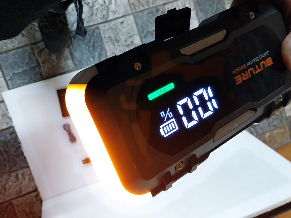 Robot de pornire auto cu baterie externa BUTURE JUMP Starter Beta 04 n