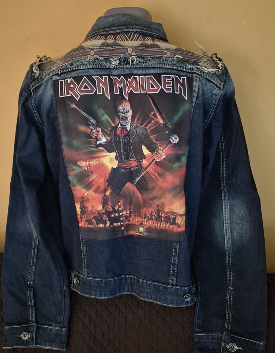 Дънково яке IRON MAIDEN
Размер - ширина - 50 см 
                 дълж