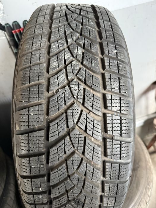 Set jante BMW X3 F25 Anvelope GoodYear  noi 215/65/17