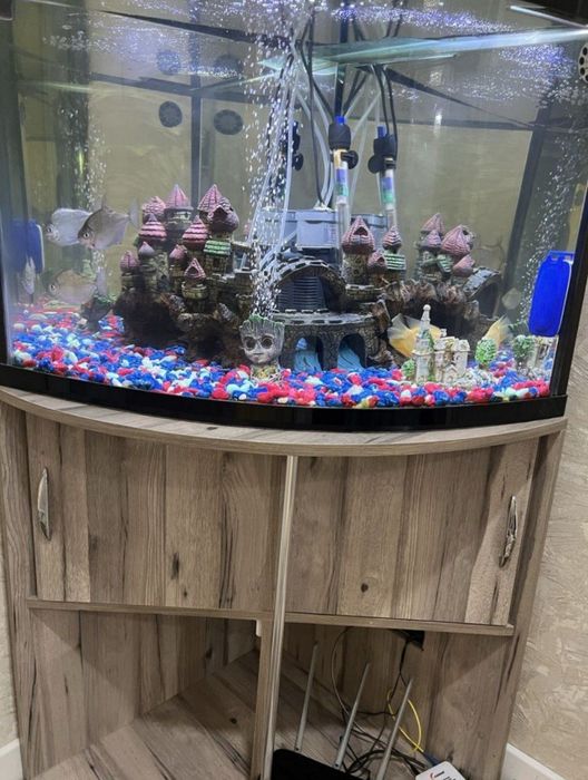 Аквариум сотилади