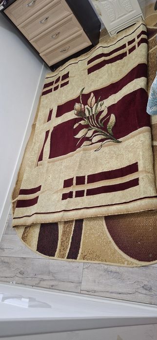 Ковёр б/у 2 на 5