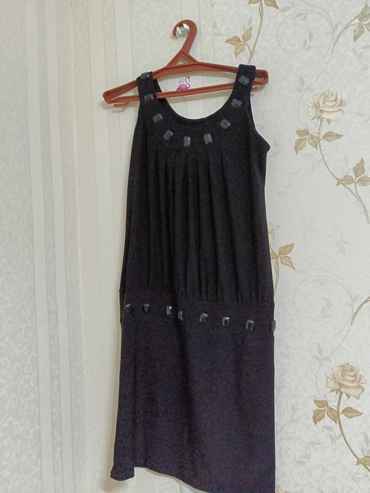 Продам платья разных фасонов