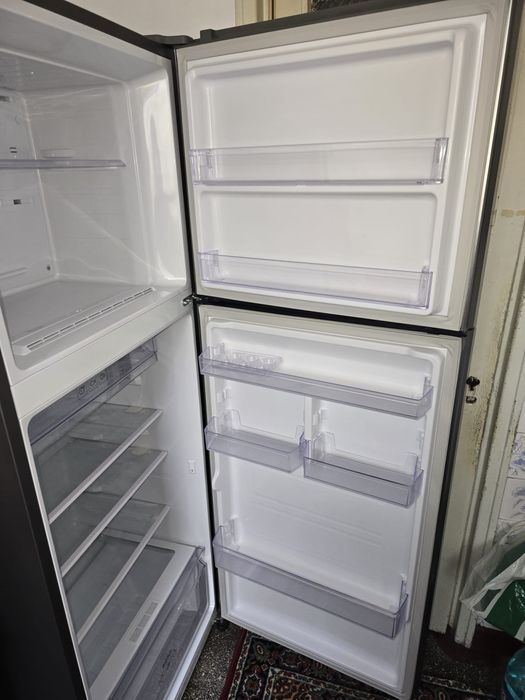 Frigider Digital Invertor, conditie buna