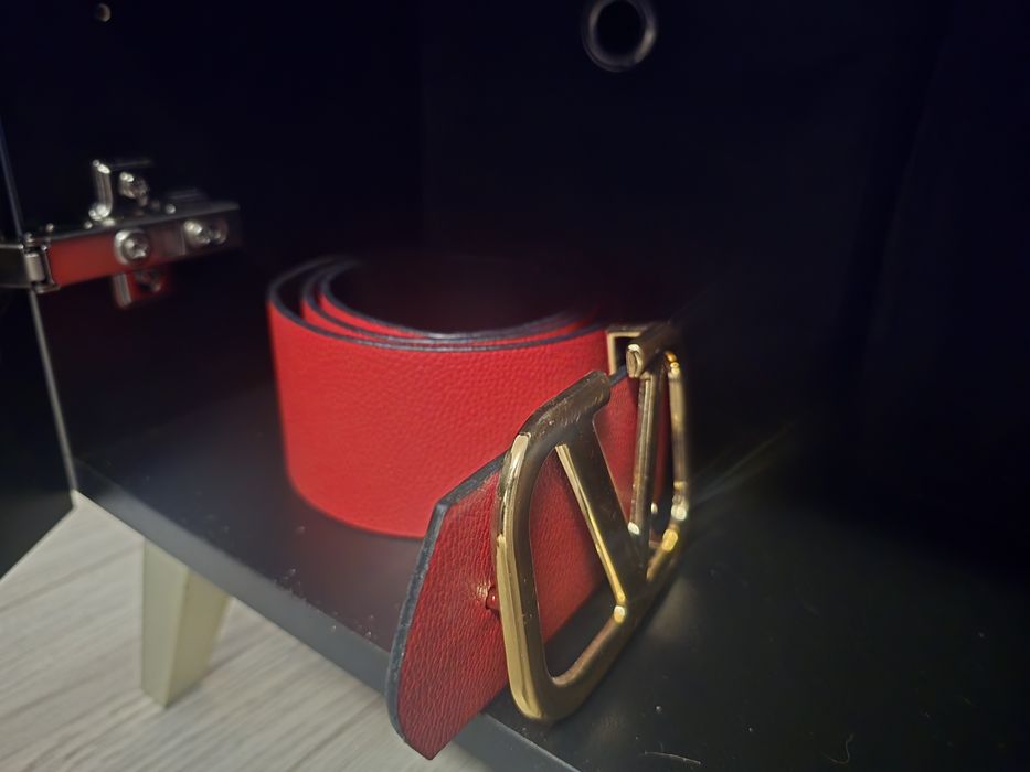 Curea V ,noua  ,rosie