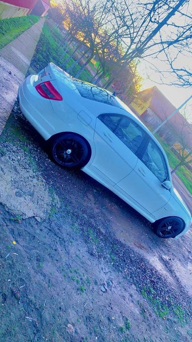 Vând  Mercedes c clas