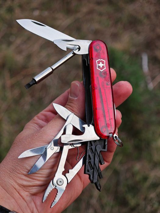 Victorinox Mercedes-Benz и лимитирани модели