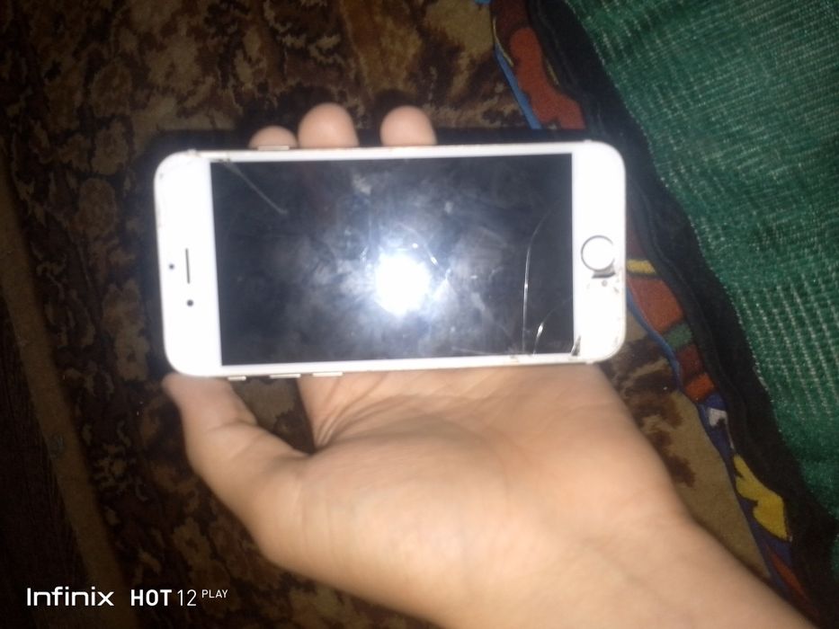 Telifon iphone 6s oqib oling