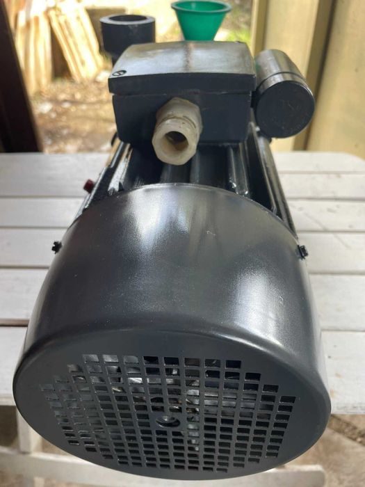 Нова  водна помпа за напояване Вида 4- 0.75 киловата