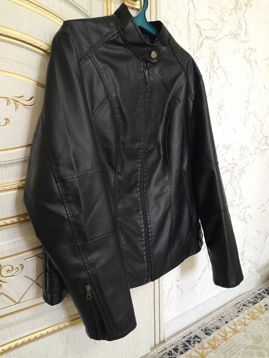 Продам кожанки 15000т.. Новый