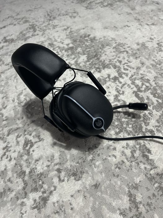 Casti redragon, fara negocieri