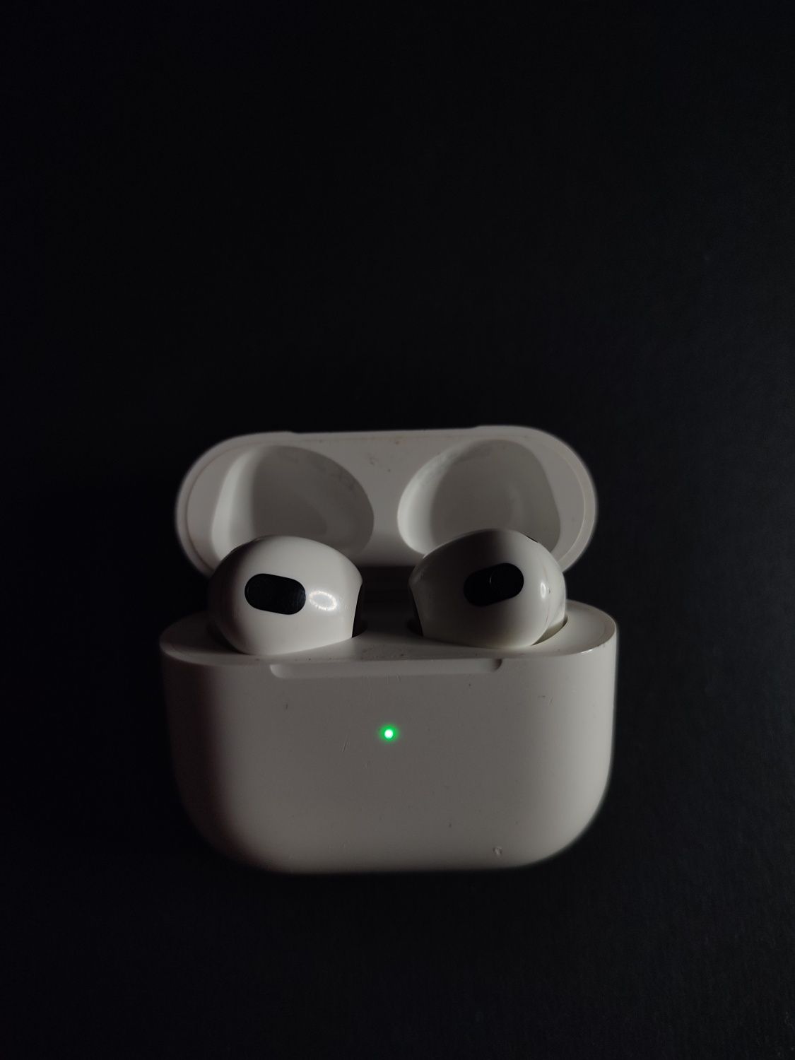 AirPods 3 (с проблем)