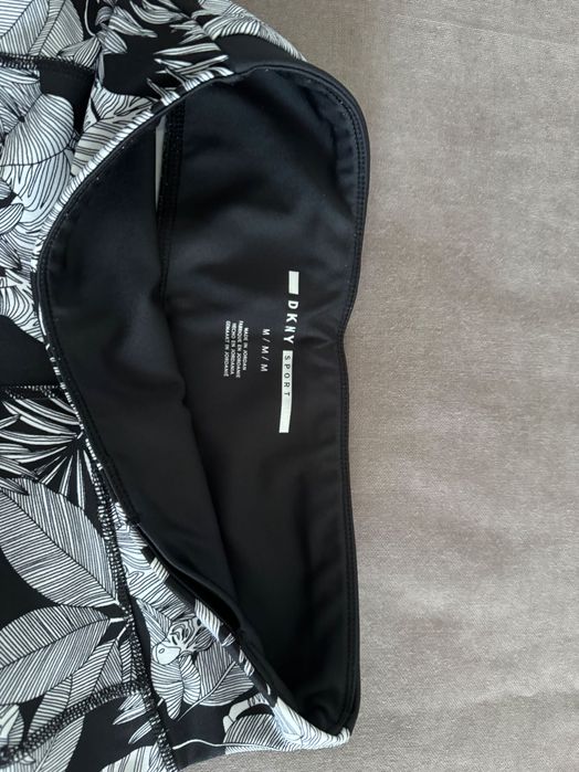 Страхотен клин DKNY