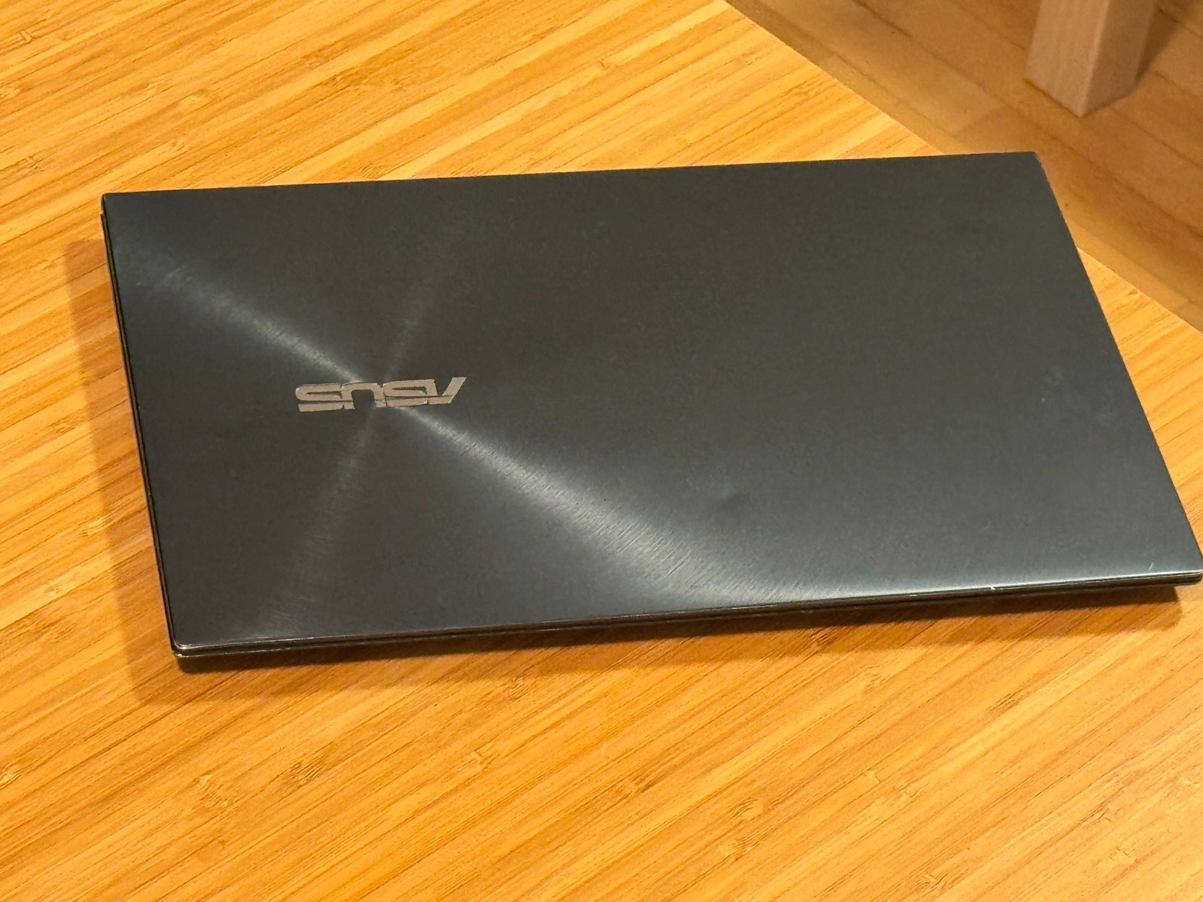 Asus ZenBook UX425EA – i7 11th Gen, 16GB RAM, 512GB SSD, 14" FHD