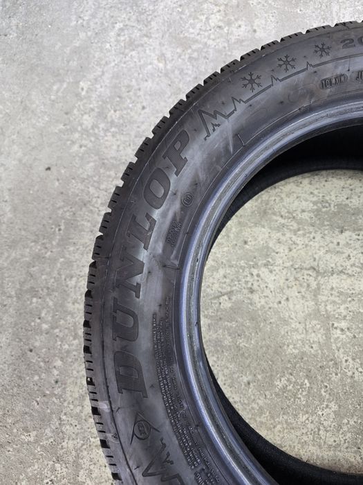 1 Брой Гума 205/60/16 Dunlop 8,5mm 23dot