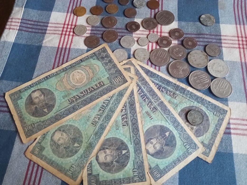 Bancnote si monede vechi