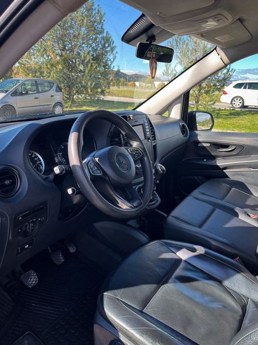 Mercedes - Benz Vito Long / 2.2 Diesel 163cp / 2015 / 5+1 locuri /
