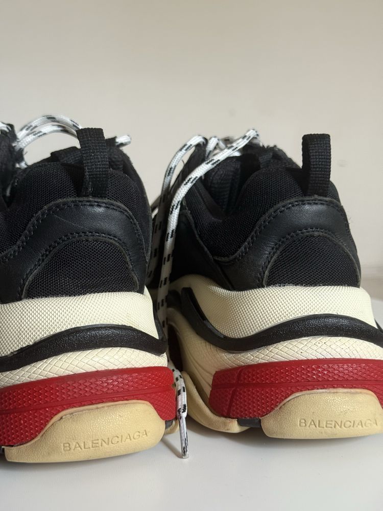 Balenciaga triple s