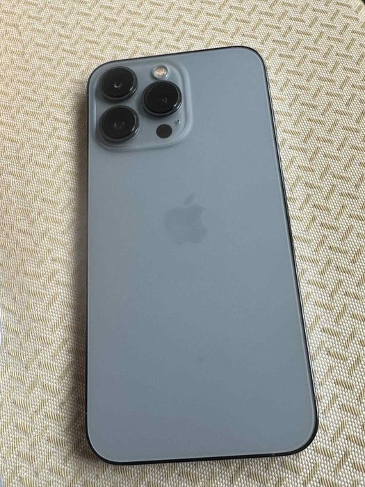 Iphone 13 pro sierra blue