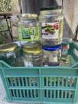 Различни видове буркани за продажба