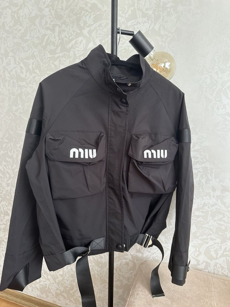 Якенце Miu Miu