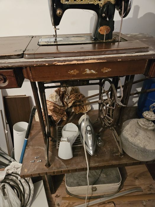 Стара шевна машина