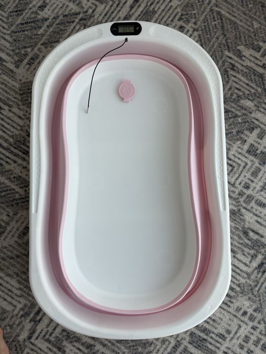 Продаю удобную складную детскую ванночку