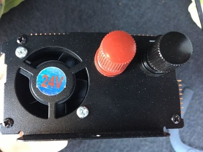 Invertor Curent 24V la curent 220V ( 500W) laptop,tv