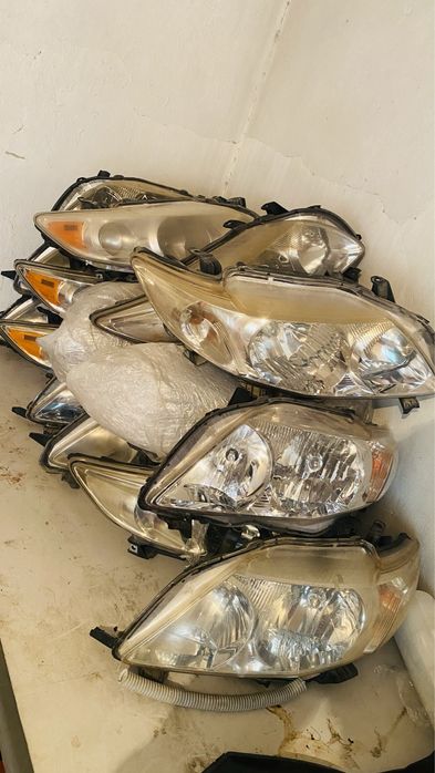 Фара переднаяя Тойота каролла