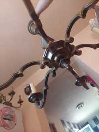 Lustra candelabru pret 300 lei negociabil