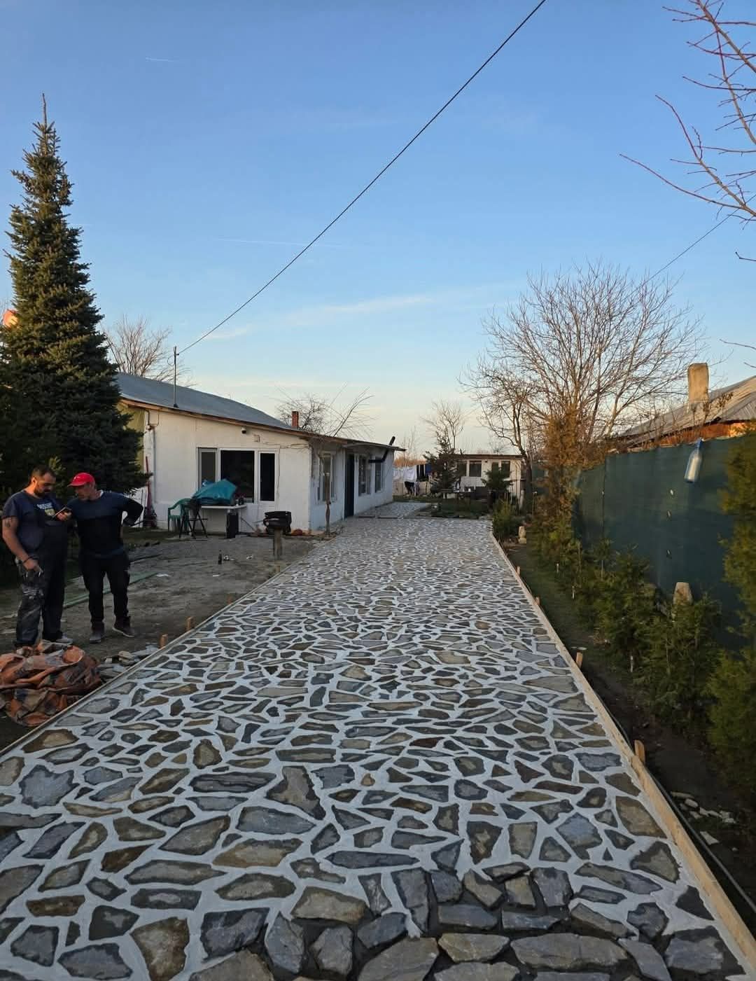 Piatră naturală de munte pentru placari terase alei trotuare curți zid