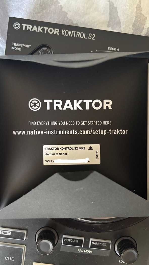 Traktor Kontrol S2 MK3 – DJ контролер + кабели