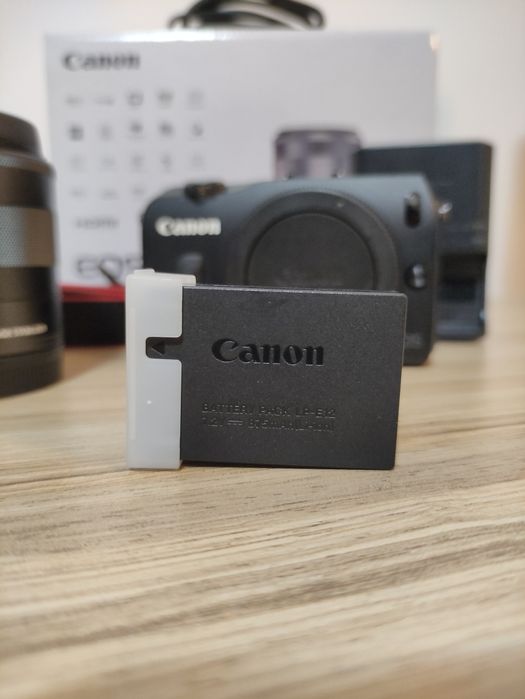 Canon EOS M + Canon 18-55 f/3.5 - 5.6