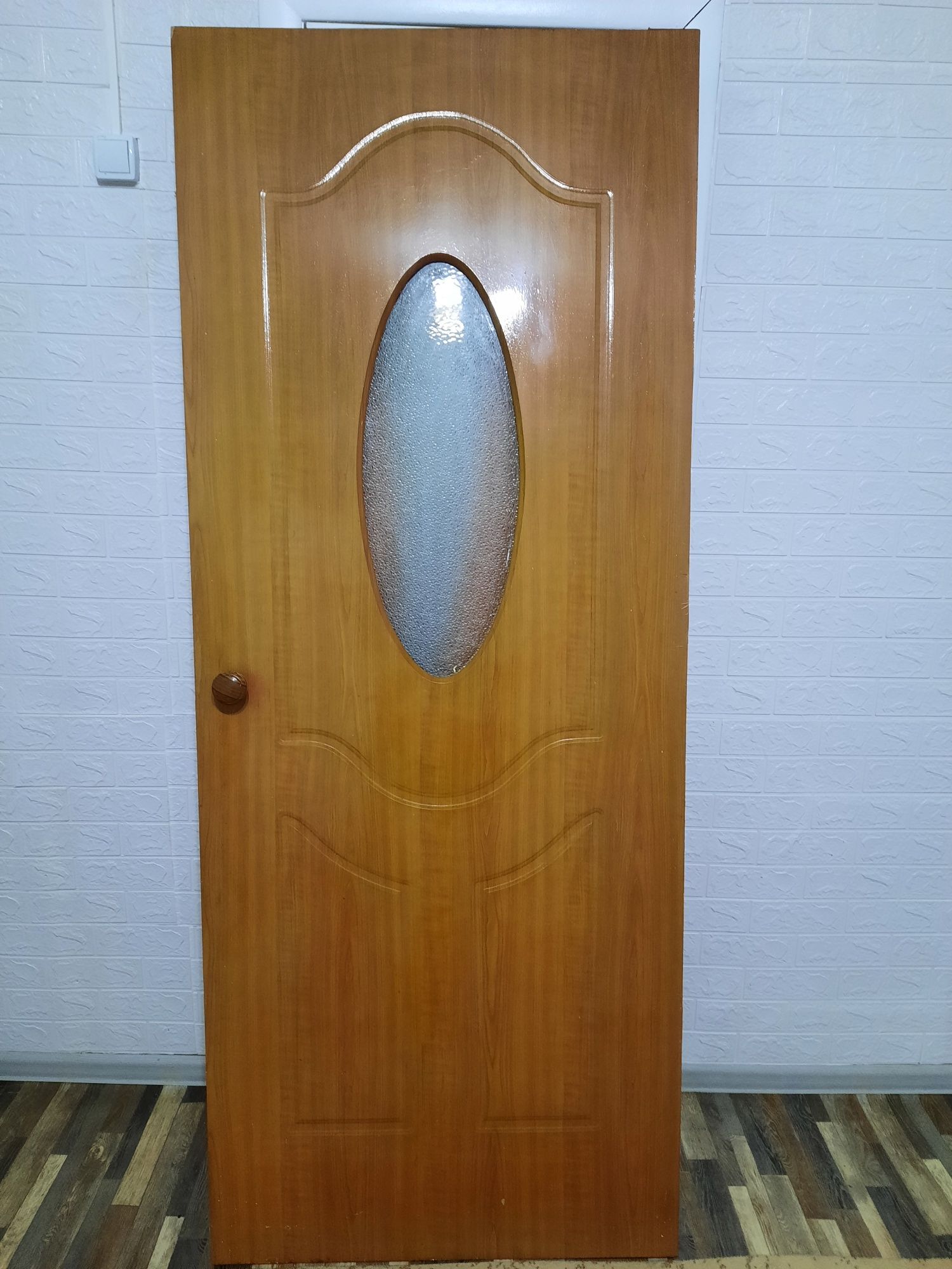 Есік сатылады, Жағдайы жаксы