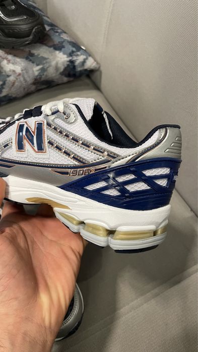 New Balance 1906
