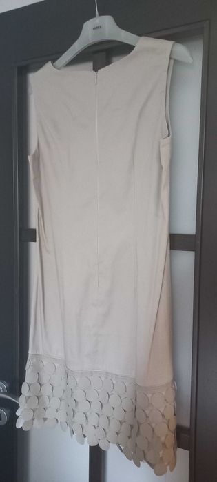 Елегантна  рокля