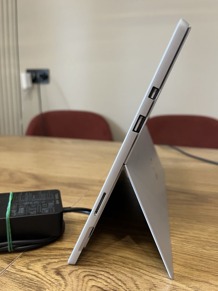 Планшет на Windows Microsoft Surface Pro 5 - i7 16gb 1tb ssd