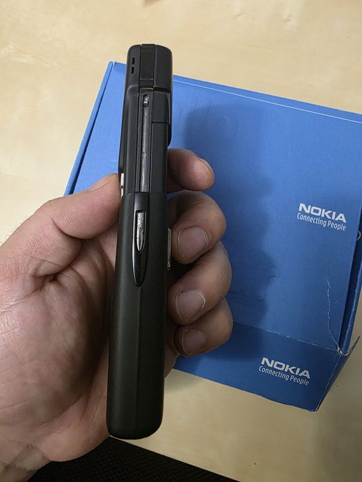 Nokia 8910i liber de retea