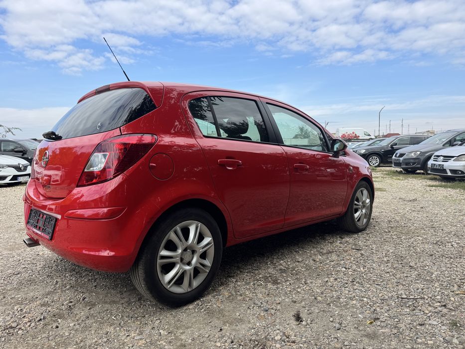Opel Corsa 1,4 benzina, 2013