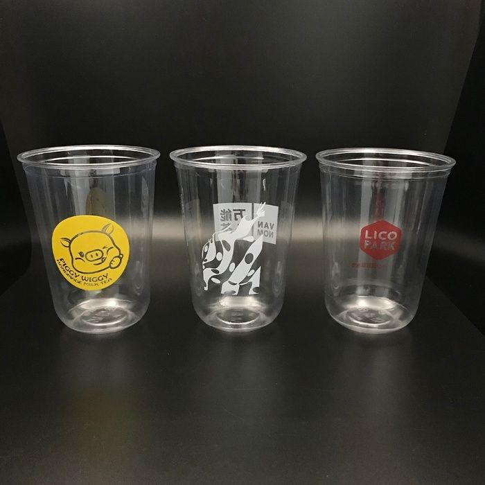 Пластиковые стаканы с логотипом. цена 950 сум.
