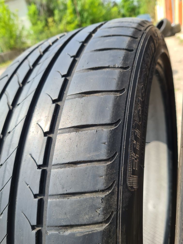 2 бр. летни гуми 225/45/18 GoodYear RSC 5,5 mm DOT 1713