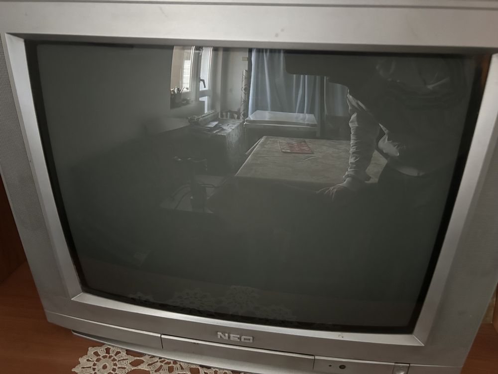 Стар ретро телевизор Neo