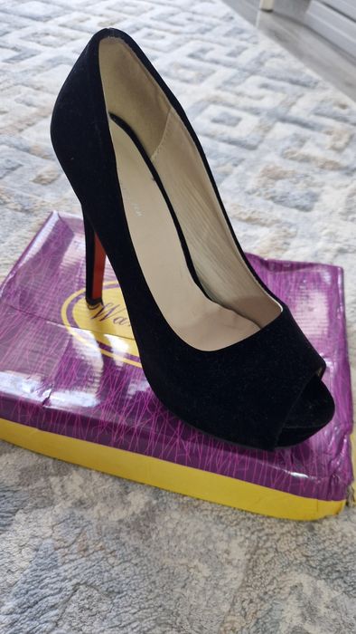 Туфли бархат на высоком каблуке