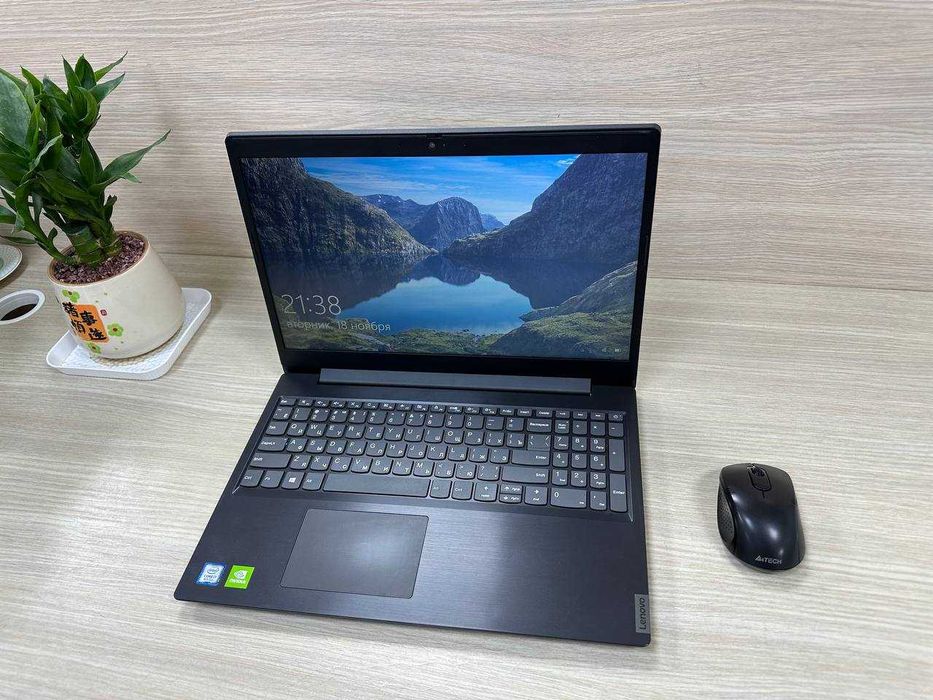 Lenovo notebook/laptop