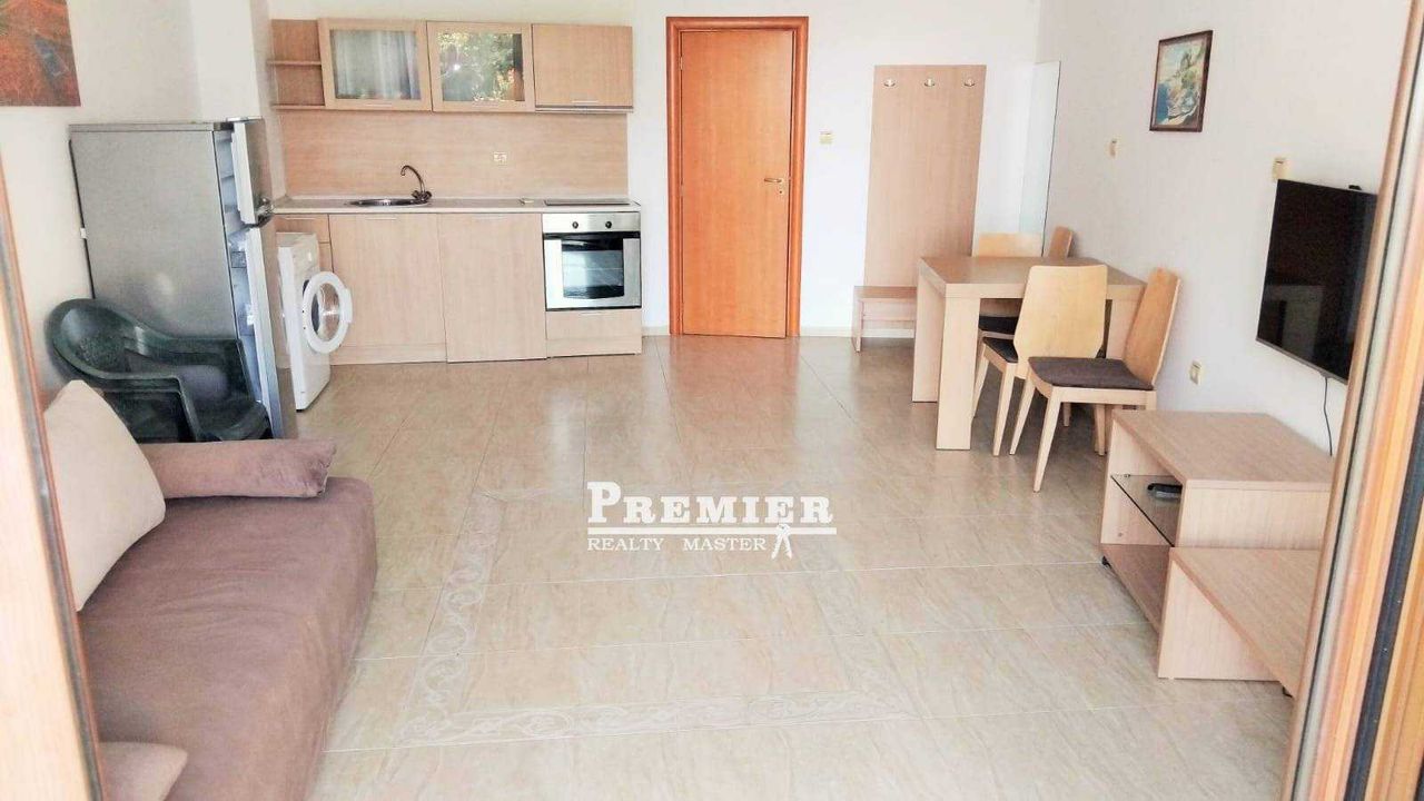 Продава се Двустаен апартамент в Свети Влас - 65 кв.м за 1585 €/кв.м - Снимка #6