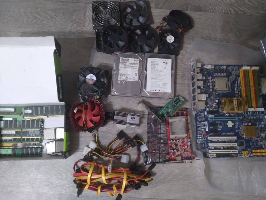 Продам запчасти компьютерной