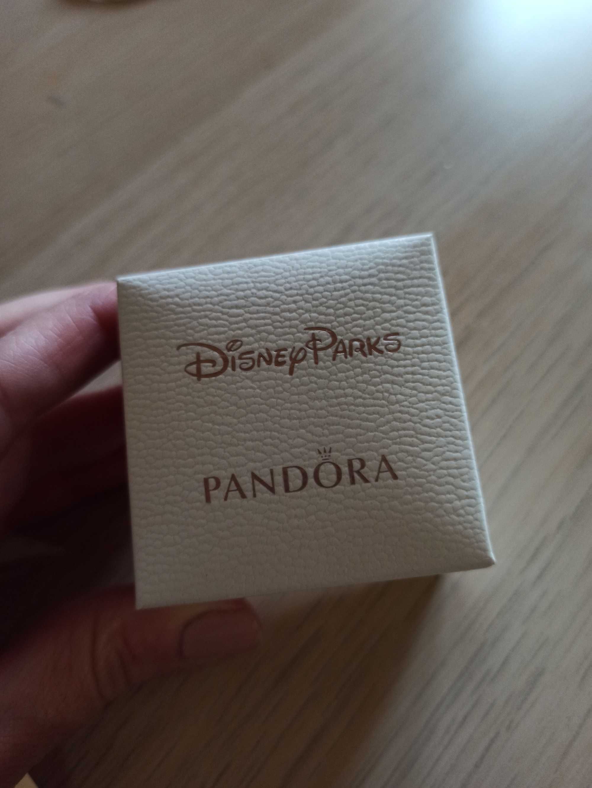 Ново талисманче Pandora Disney parks