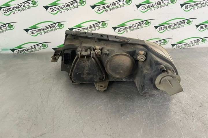 Far dreapta 3B0 941 016 AN BBB Volkswagen VW Passat B5.5 (facelift)